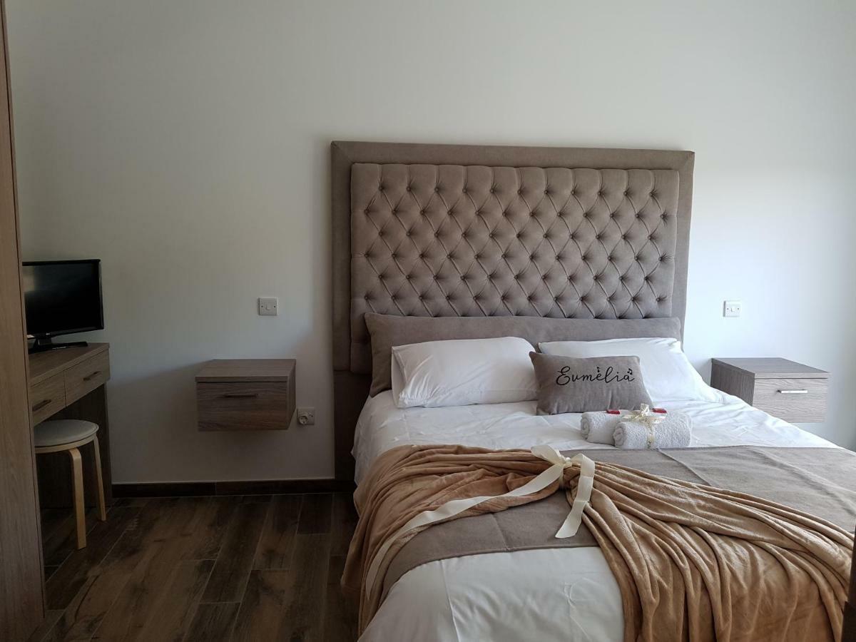Evmelia Kakopetria Suites Ngoại thất bức ảnh