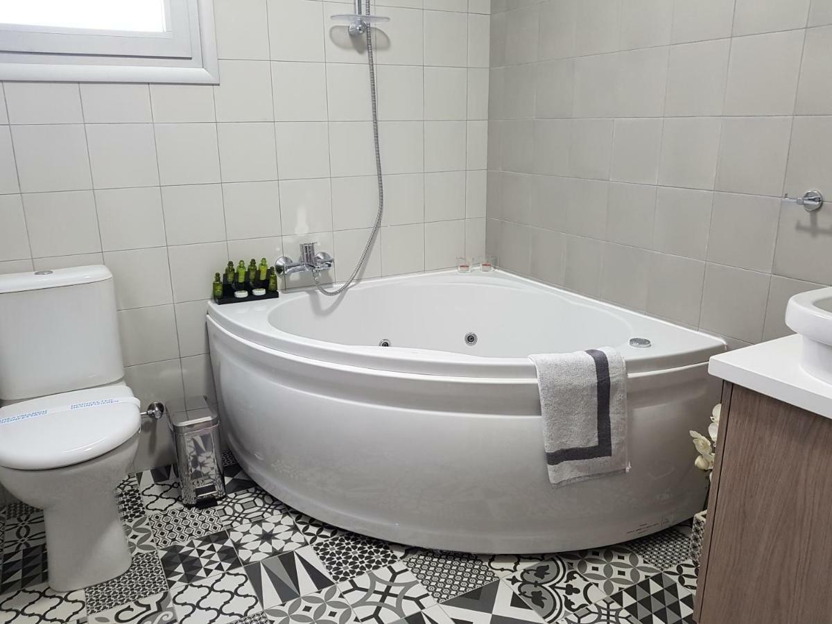 Evmelia Kakopetria Suites Ngoại thất bức ảnh